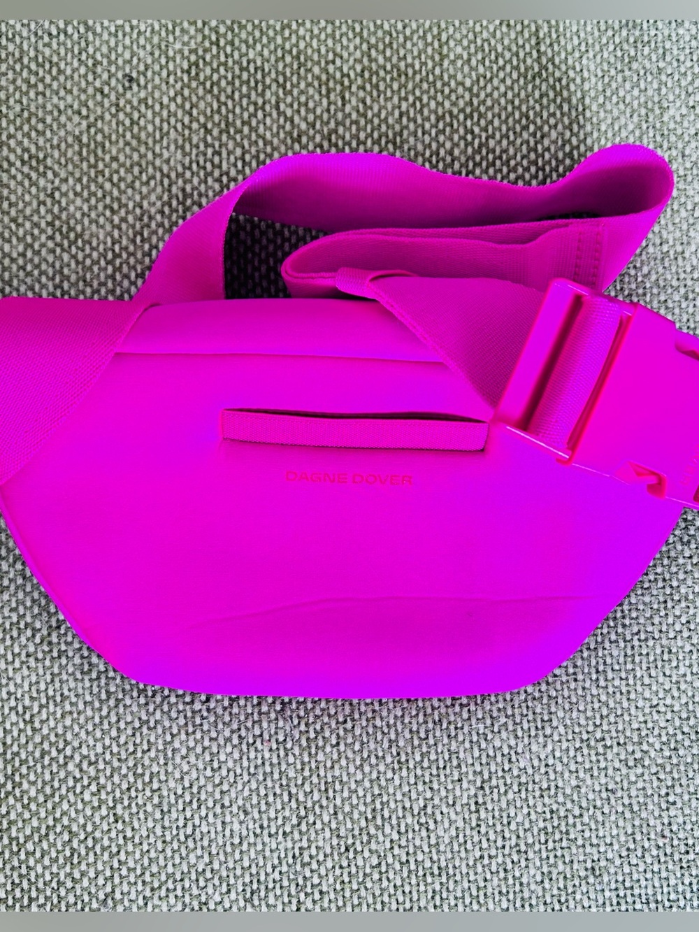 Dagne Dover Pink Ace Sling Bag - Picture 9 of 16